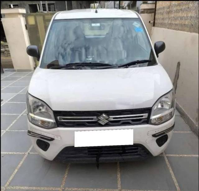 https://images10.gaadi.com/usedcar_image/4208747/original/processed_ee4c94a5-9e4b-49a6-9e78-3184202c04c9.jpg?imwidth=6400