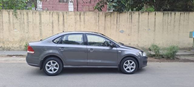 https://images10.gaadi.com/usedcar_image/4208791/original/8bf543d5ca8163127dbfb58e80de87ff.jpg?imwidth=6401