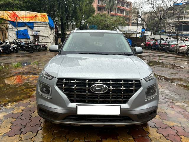 https://images10.gaadi.com/usedcar_image/4208862/original/c439716998ae047ac11b23f338c4e0ec.jpg?imwidth=6400