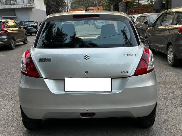 https://images10.gaadi.com/usedcar_image/4209005/original/processed_f2189687358e967f12efefd2140628c7.jpg?imwidth=6402