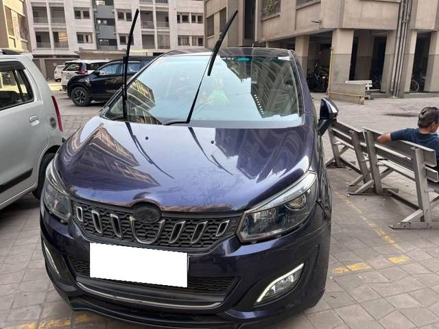 https://images10.gaadi.com/usedcar_image/4209020/original/processed_5054a358-e86b-446a-ad00-19d1a9ba9b29.jpg?imwidth=6400