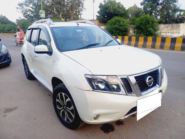 https://images10.gaadi.com/usedcar_image/4209021/original/processed_71bee92e1bed5cf7b97dd33e94048364.jpg?imwidth=6401