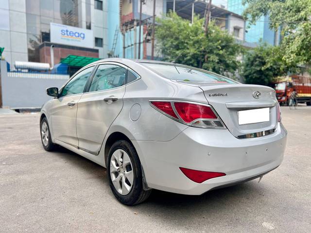 https://images10.gaadi.com/usedcar_image/4209065/original/processed_480bacc5b6b68d0bfd9a9d18462d1974.jpg?imwidth=6402