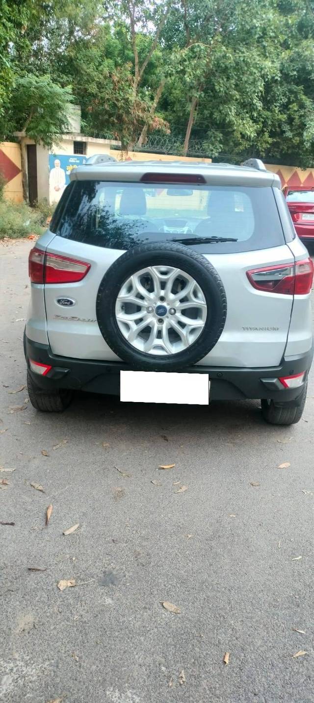 https://images10.gaadi.com/usedcar_image/4209096/original/processed_6195ed82c0dc554860d161653e2ab847.jpg?imwidth=6402