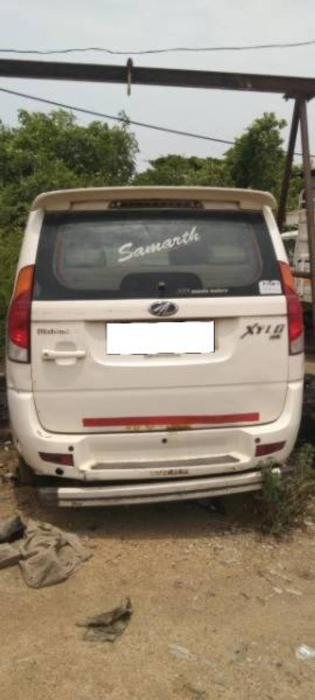 https://images10.gaadi.com/usedcar_image/4209301/original/processed_8d5fd08d-721d-4fdf-8897-0710cd22225c.jpg?imwidth=6401