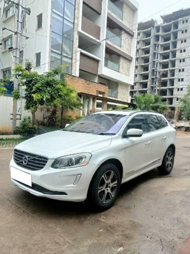 https://images10.gaadi.com/usedcar_image/4209305/original/processed_b69c044c-aeb9-4f7d-a3f5-546629dfa50a.jpg?imwidth=6402