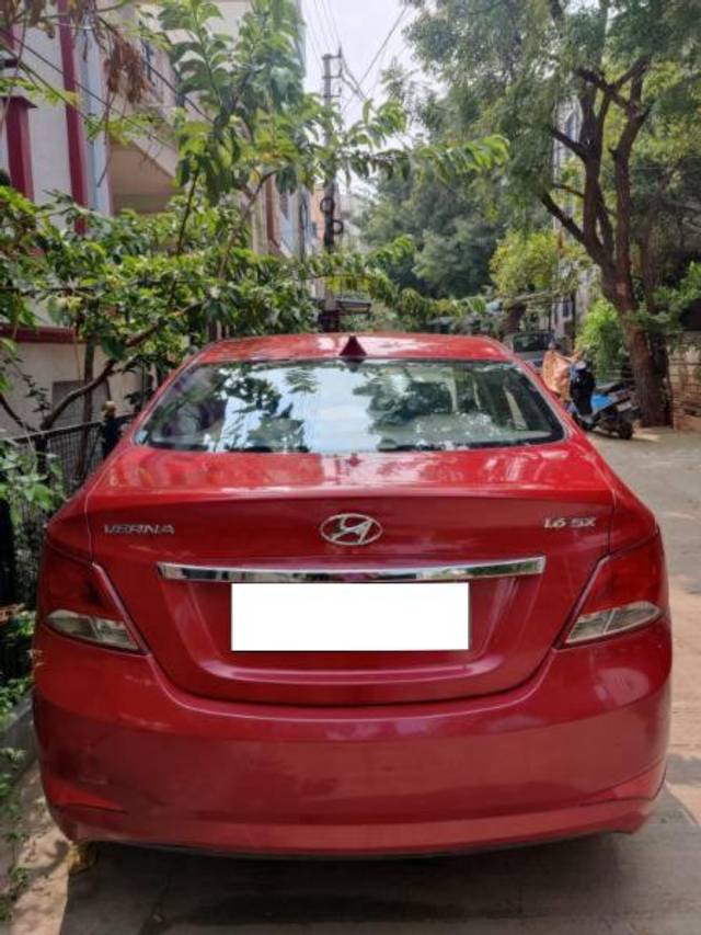 https://images10.gaadi.com/usedcar_image/4209326/original/processed_d22f2859-1d46-45c5-b5f8-d1212b5d1232.jpg?imwidth=6402