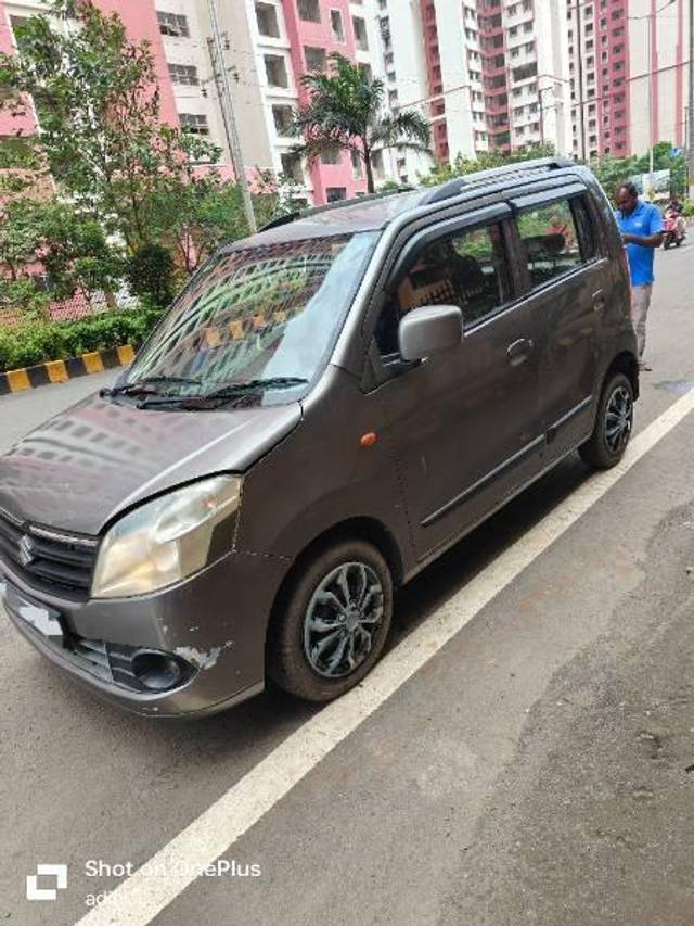 https://images10.gaadi.com/usedcar_image/4209437/original/processed_ef10d99c-07d4-4e89-9dcf-98065ded9329.jpg?imwidth=6400