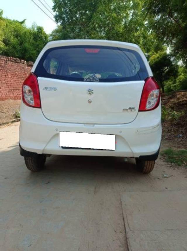 https://images10.gaadi.com/usedcar_image/4209455/original/processed_7857de67-9195-4dea-8c65-8cf7a5015352.jpg?imwidth=6401