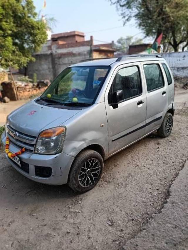 https://images10.gaadi.com/usedcar_image/4209631/original/processed_155c489f-f22c-4ff8-b5f2-51f8694799d1.jpg?imwidth=6400