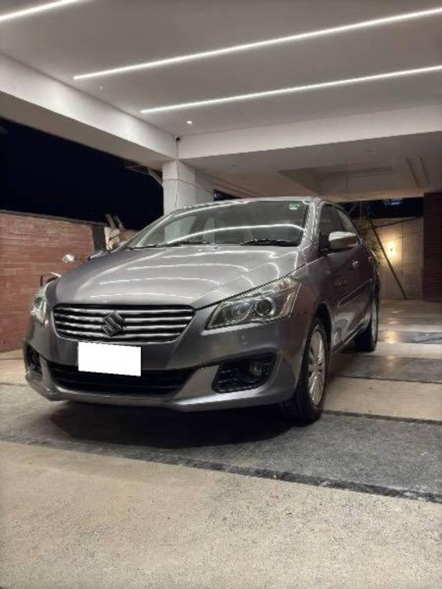 https://images10.gaadi.com/usedcar_image/4209687/original/processed_bc5d9295-a312-4c4a-89f7-ea7a0d71a894.jpg?imwidth=6400