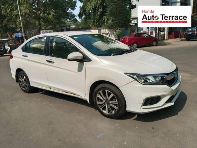 https://images10.gaadi.com/usedcar_image/4209846/original/3c184da5b9a7dc56fc4f8325fba9d466.jpeg?imwidth=6400