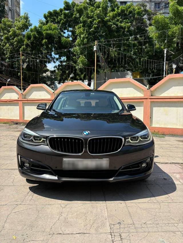 https://images10.gaadi.com/usedcar_image/4209847/original/processed_b55663bf61b3a9e87b5bc8b4449a0b66.jpg?imwidth=6400