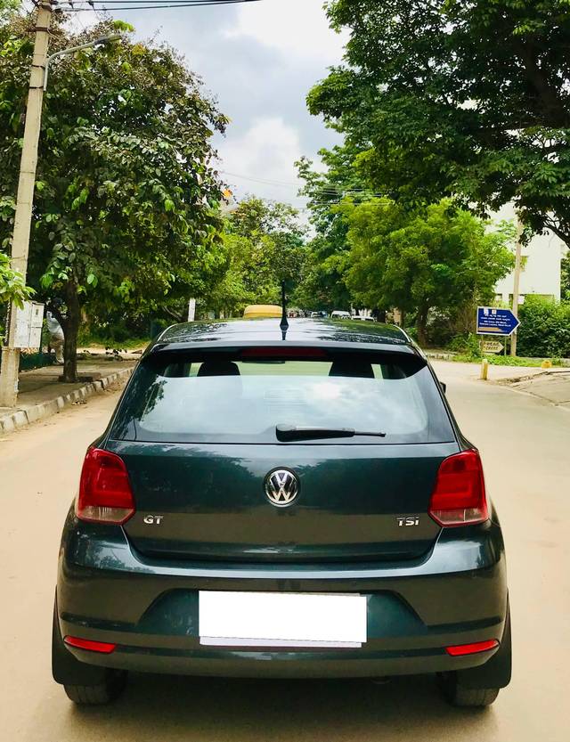 https://images10.gaadi.com/usedcar_image/4209848/original/processed_f23281cf6a089127466be702897a4183.jpeg?imwidth=6402