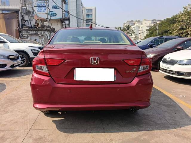 https://images10.gaadi.com/usedcar_image/4209865/original/processed_add464ec71c0d1de525bd0438f745cdd.jpg?imwidth=6402