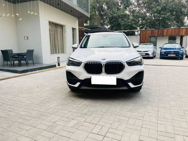 https://images10.gaadi.com/usedcar_image/4209872/original/processed_2f9bb9e810f35bbaa5fe4f7dbc91a09f.jpeg?imwidth=6402