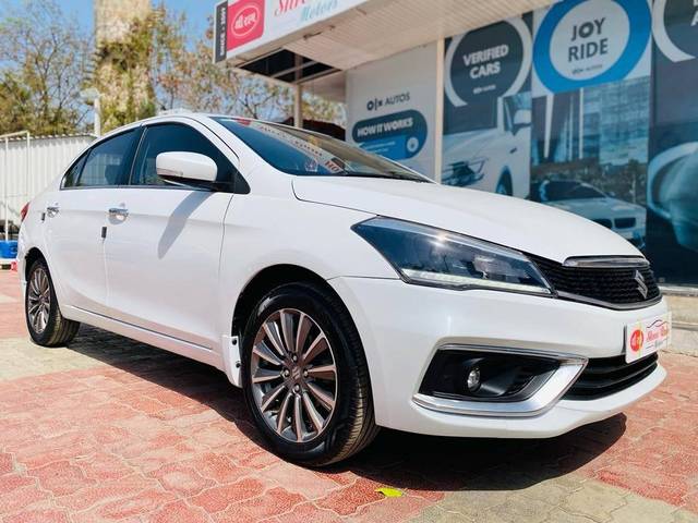 https://images10.gaadi.com/usedcar_image/4209887/original/processed_72d1e5f22c498ca2f6da65553b70e75d.jpg?imwidth=6400