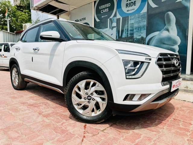 https://images10.gaadi.com/usedcar_image/4209931/original/processed_33f70de2423708f120b7734896e5106f.jpg?imwidth=6400