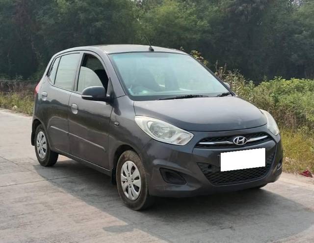 https://images10.gaadi.com/usedcar_image/4210003/original/processed_8727c9d5dde143e07b7ab3d04f885118.jpg?imwidth=6402