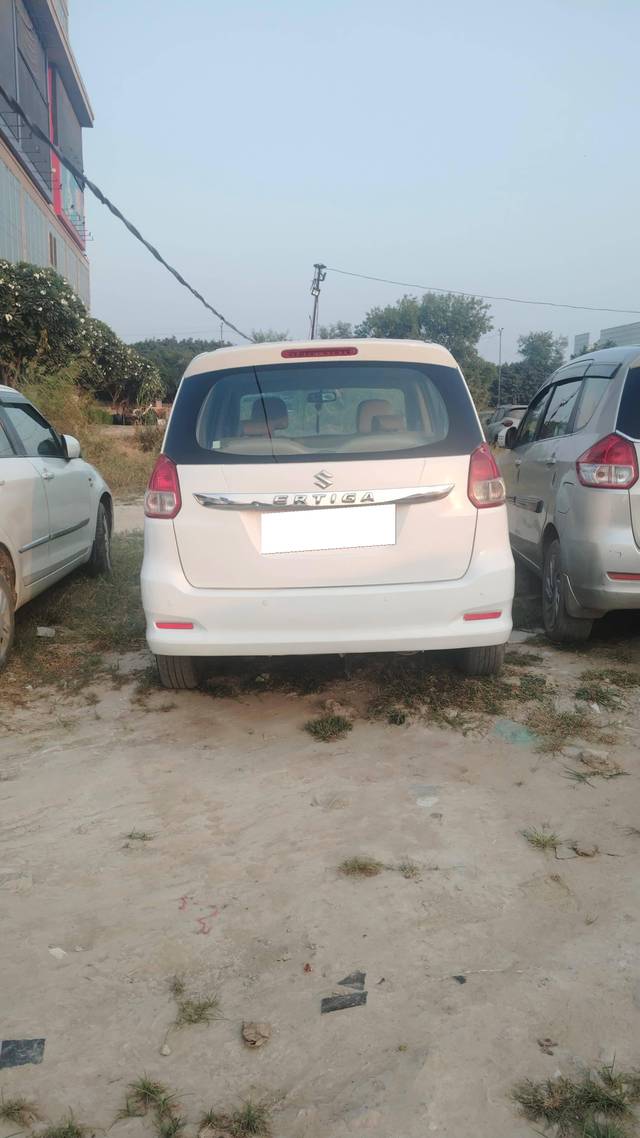 https://images10.gaadi.com/usedcar_image/4210199/original/processed_6d63823462dcd219ab2d52a7942d8ec1.jpg?imwidth=6401