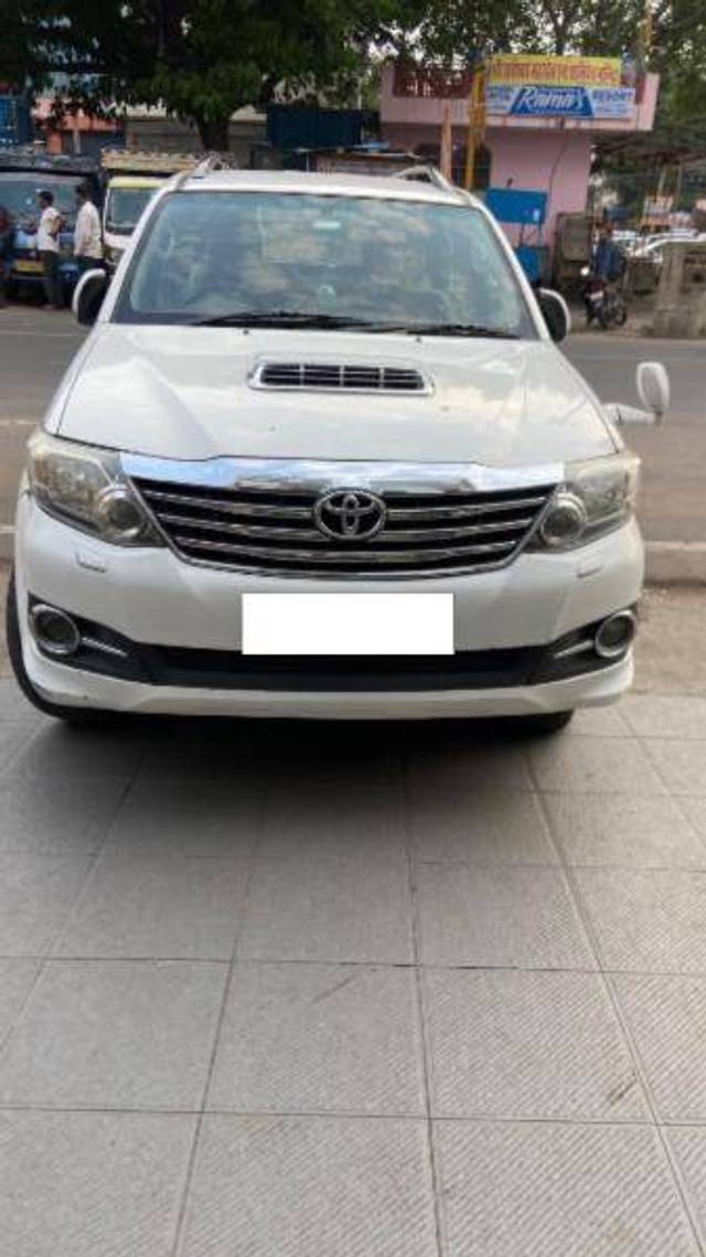 https://images10.gaadi.com/usedcar_image/4210204/original/bba18a9ea0657a994e906e441d24cdfc.jpg?imwidth=6400