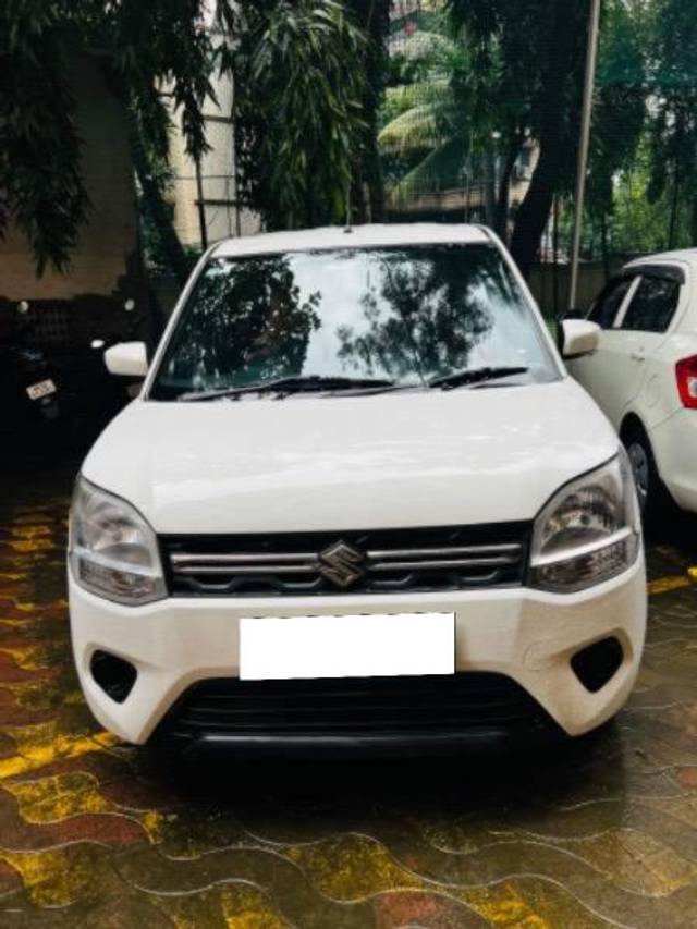 https://images10.gaadi.com/usedcar_image/4210216/original/processed_77de2800-ea44-4dc4-a6b6-5c7fe474d6a6.jpg?imwidth=6402