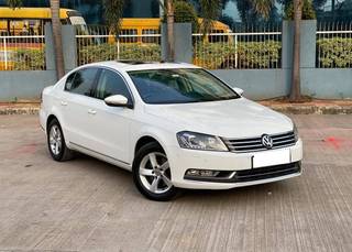 Volkswagen Passat 2010-2014 Volkswagen Passat Diesel Comfortline AT