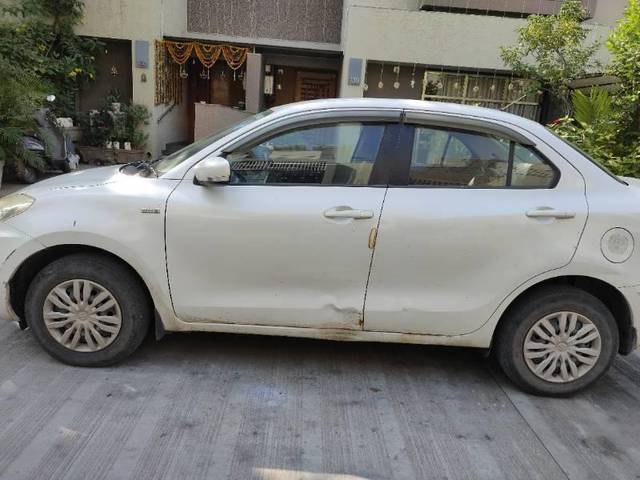 https://images10.gaadi.com/usedcar_image/4210257/original/processed_ae02b050-4bd3-4de9-b1c7-dd2dd74cc3e5.jpg?imwidth=6402