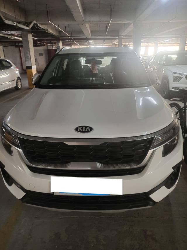 https://images10.gaadi.com/usedcar_image/4210288/original/processed_9edf0c96-9ec2-40c5-aedf-e654489c2e26.jpg?imwidth=6402