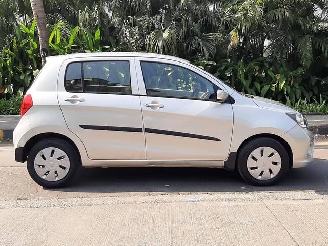 https://images10.gaadi.com/usedcar_image/4210454/original/processed_607b8dbcc969bc78093410debcf112dd.jpg?imwidth=6401