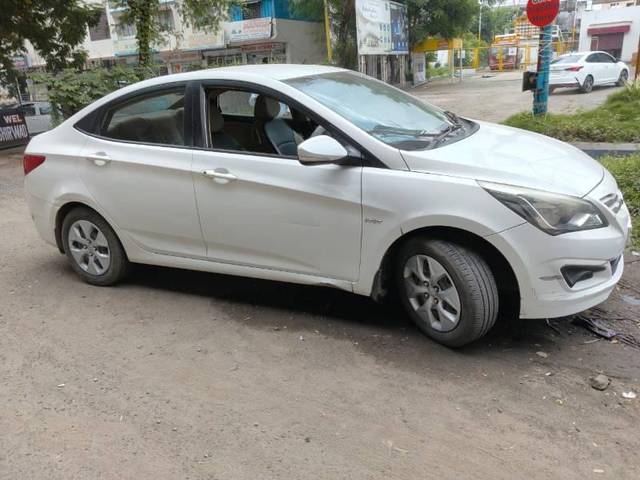 https://images10.gaadi.com/usedcar_image/4210463/original/processed_e910180e-7a13-4727-9a7e-33dbd919695c.jpg?imwidth=6400