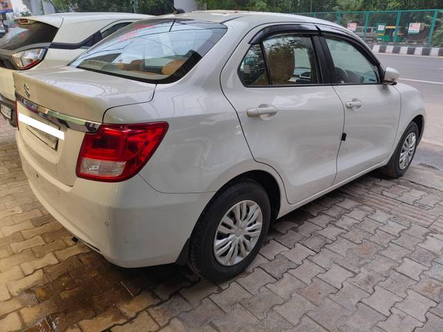 https://images10.gaadi.com/usedcar_image/4210487/original/processed_4cf8ea75e938bd99ff3497f8438344d4.jpg?imwidth=6401