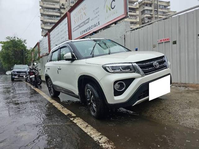 https://images10.gaadi.com/usedcar_image/4210524/original/processed_738f1a0f-dbed-4dc7-a15e-18787fb02a79.jpg?imwidth=6400