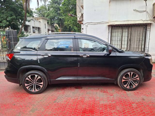 https://images10.gaadi.com/usedcar_image/4210575/original/05fb11318e5dd49ce1fe44afe5172499.jpeg?imwidth=6401