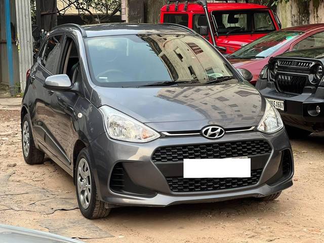 https://images10.gaadi.com/usedcar_image/4210637/original/processed_69739d46e2717335dcb1f25644817569.jpg?imwidth=6400