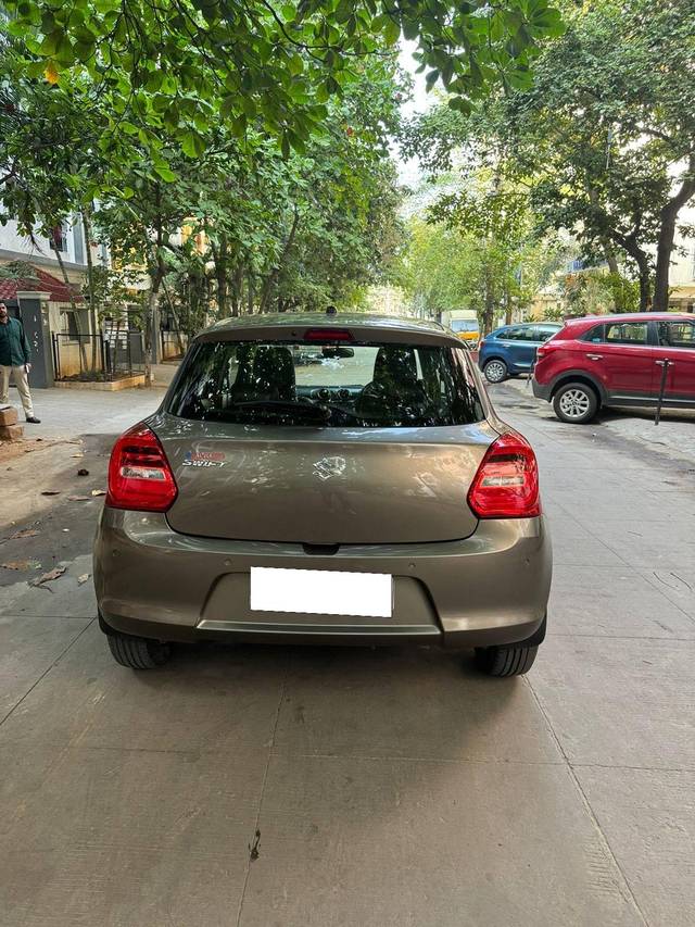 https://images10.gaadi.com/usedcar_image/4210683/original/processed_f07d42d0602718d4acecee59cc0cccf7.jpg?imwidth=6401