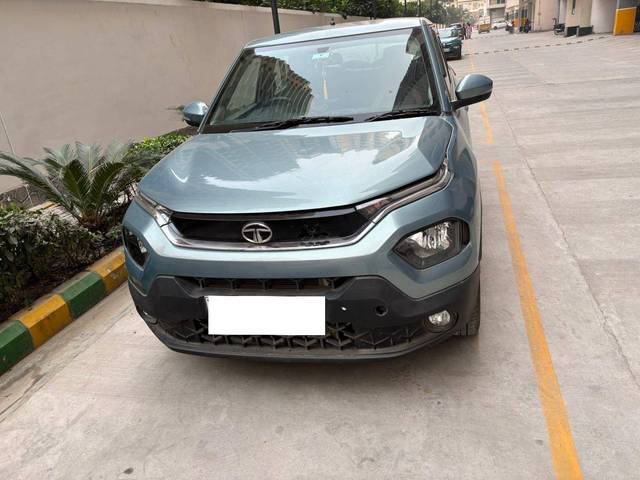 https://images10.gaadi.com/usedcar_image/4210757/original/25ec105a16dde2af4ac9091320e7efb5.jpg?imwidth=6402