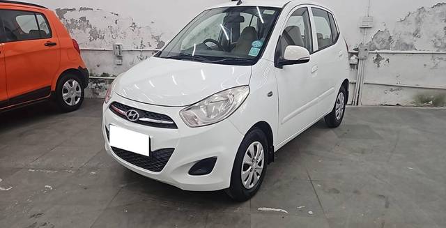 https://images10.gaadi.com/usedcar_image/4210801/original/processed_244e636d042714841e9d9d3257bbc672.jpg?imwidth=6402