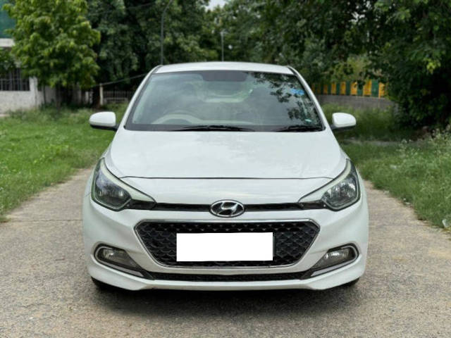 https://images10.gaadi.com/usedcar_image/4210826/original/processed_b438d25264283254ecc9ffaeb89e5cc0.png?imwidth=6400