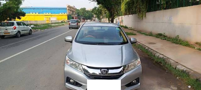 https://images10.gaadi.com/usedcar_image/4210830/original/processed_8962f89aedcc397171a188cd0f085639.jpg?imwidth=6400