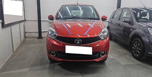 https://images10.gaadi.com/usedcar_image/4210851/original/processed_b339d987288299e143b46acf1f9b0845.jpg?imwidth=6402