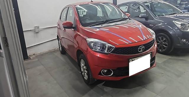 https://images10.gaadi.com/usedcar_image/4210851/original/processed_c7fb44e3ad641afc106e049800662498.jpg?imwidth=6400