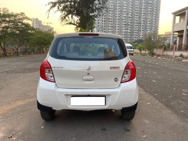 https://images10.gaadi.com/usedcar_image/4210894/original/processed_c8ccab21a2f73262b63c51b1731324e4.jpg?imwidth=6402