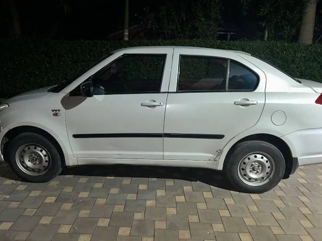 https://images10.gaadi.com/usedcar_image/4210912/original/processed_97a9ca42-ddd1-4c38-86eb-aa7a543649c0.jpeg?imwidth=6401