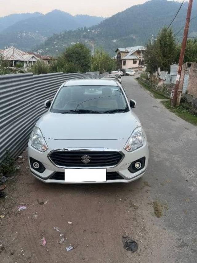 https://images10.gaadi.com/usedcar_image/4211032/original/processed_81a318c9-1b4c-413a-ba7e-1a69e94ea23e.jpeg?imwidth=6401