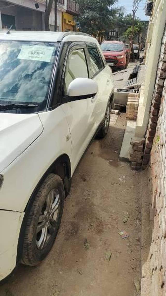 https://images10.gaadi.com/usedcar_image/4211038/original/processed_58d0badc-3090-4376-9353-d71037a8d998.jpg?imwidth=6400