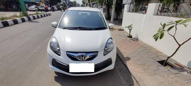 https://images10.gaadi.com/usedcar_image/4211050/original/processed_7a1c3903-94ca-4f68-be98-926e4229189b.jpg?imwidth=6400