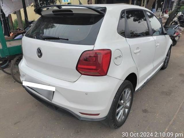 https://images10.gaadi.com/usedcar_image/4211101/original/processed_5a910c88-07f6-4150-be95-d1d77c0bfad0.jpg?imwidth=6401