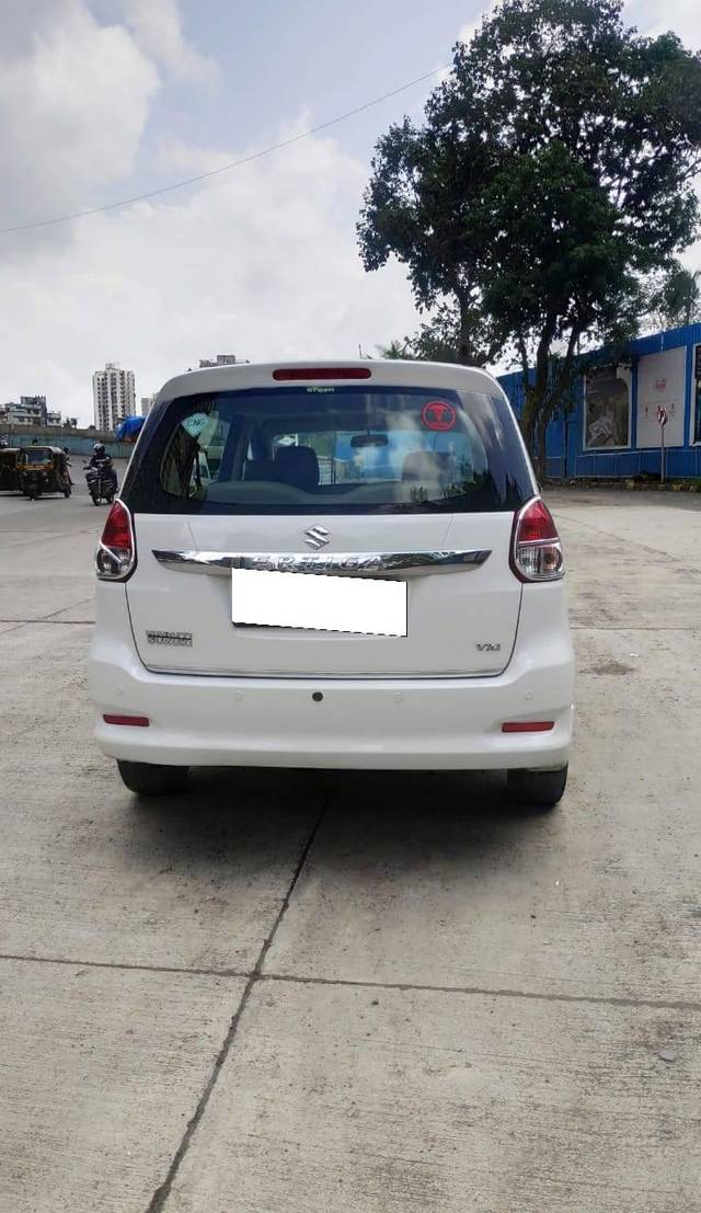 https://images10.gaadi.com/usedcar_image/4211113/original/processed_fed8e11c1bcf1c69d213b220ede4f9d2.jpg?imwidth=6402