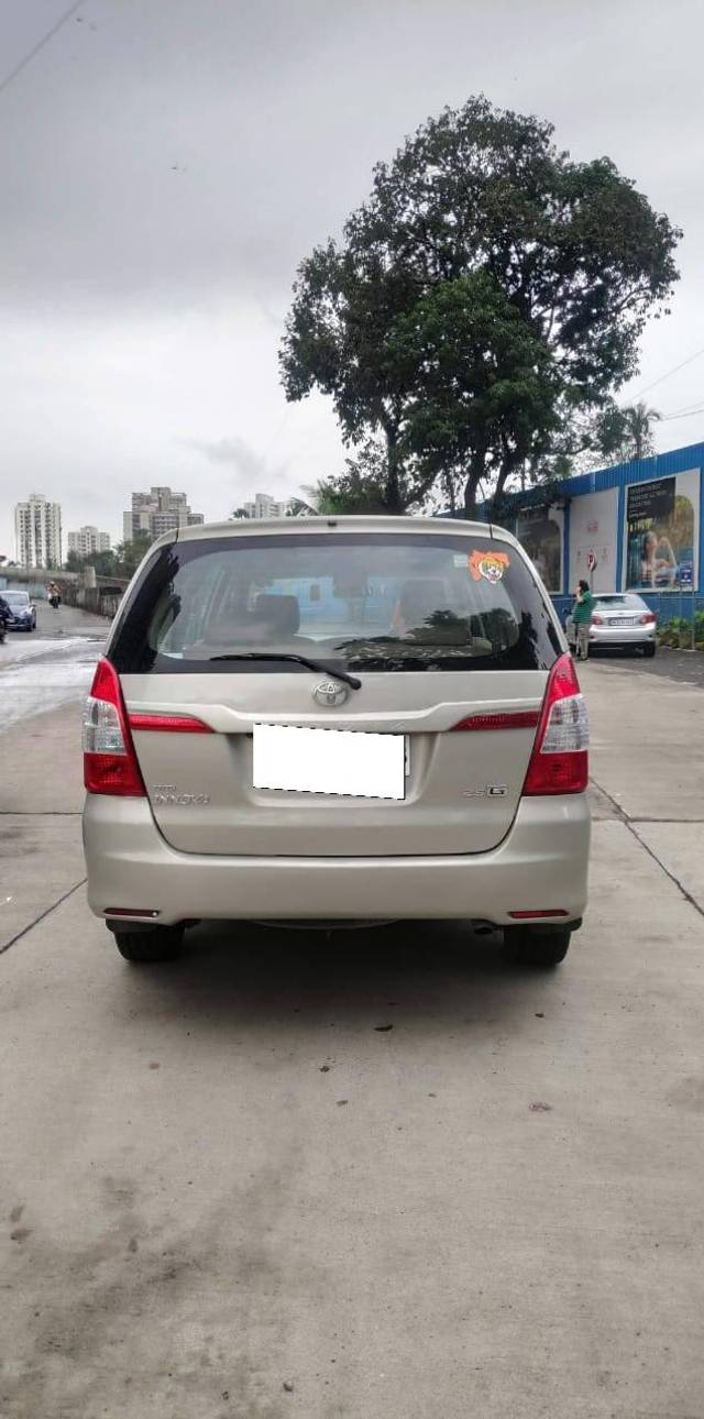 https://images10.gaadi.com/usedcar_image/4211132/original/processed_33ff51203b2e63bf913f0f856d9fcba8.jpg?imwidth=6402